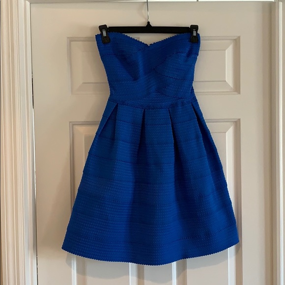 B. Darlin Strapless Dress - Picture 6 of 6